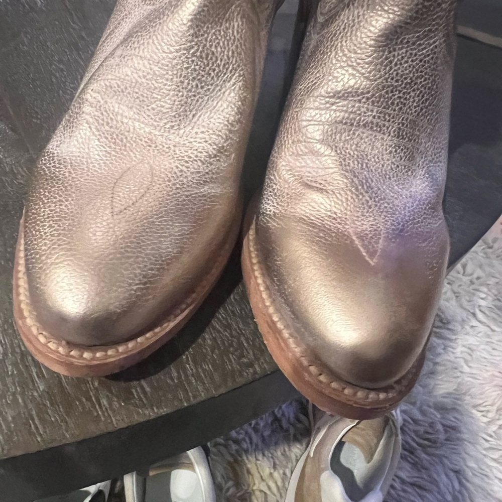 Frye Shelby Studded Western Boot size 10 - Picture 8 of 9